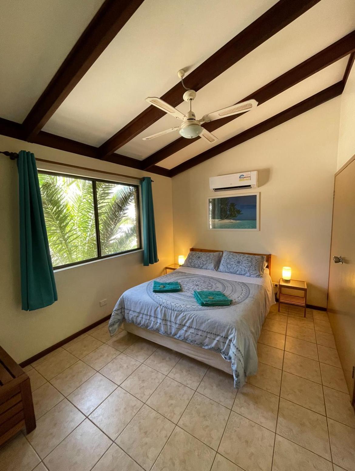 Wildsights Villas Denham Exterior photo